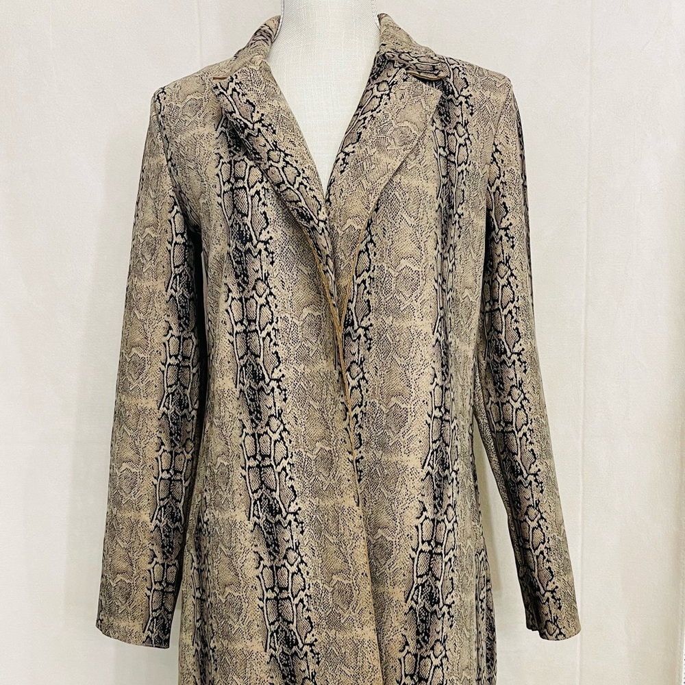 Potter’s Pot Trench Coat